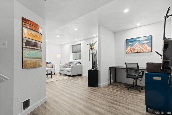 Home Office, Interior, Recessed Lighting, Wood Texture Flooring