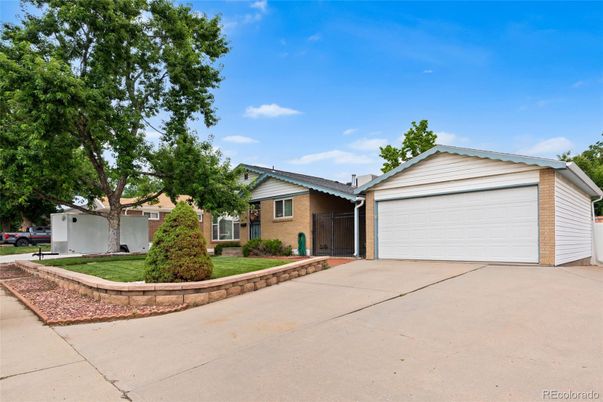 Detached Garage, Exterior