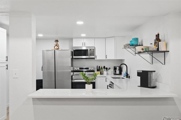 Interior, Kitchen, Pendant Lights, Recessed Lighting, Stainless Steel Appliances