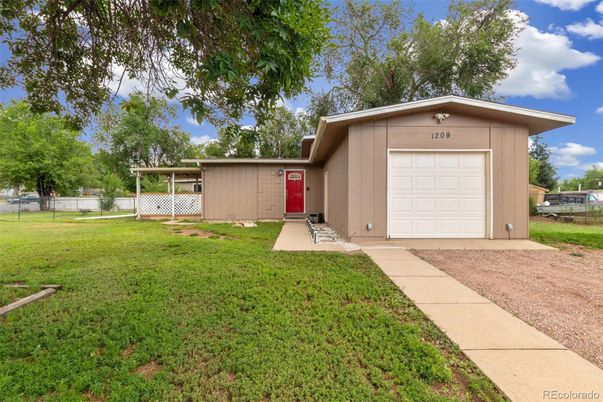 Backyard, Detached Garage, Exterior