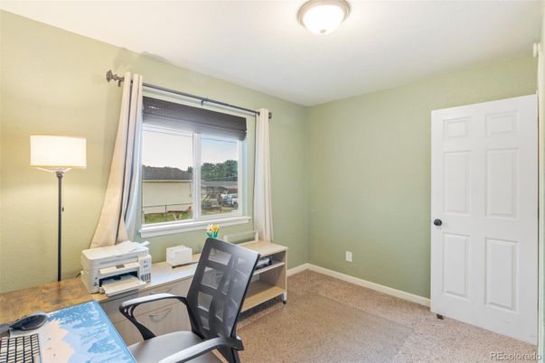 Home Office, Interior