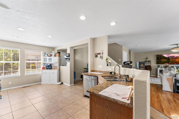 Interior, Kitchen, Living room, Recessed Lighting, Wood Texture Flooring