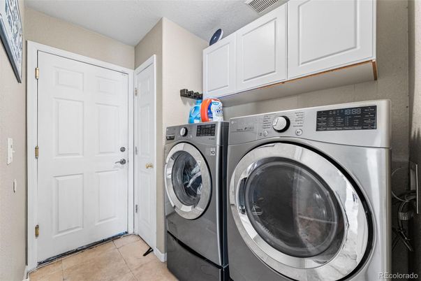 Interior, Washer