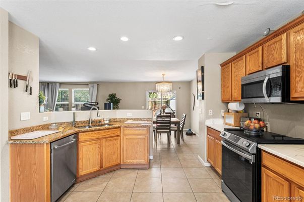 Chandelier, Dining room, Interior, Kitchen, Recessed Lighting