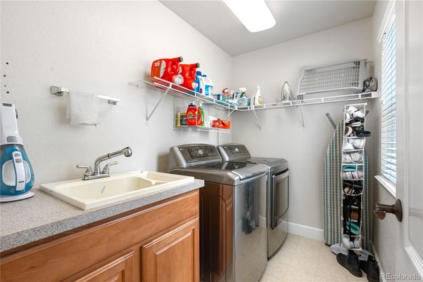 Interior, Washer