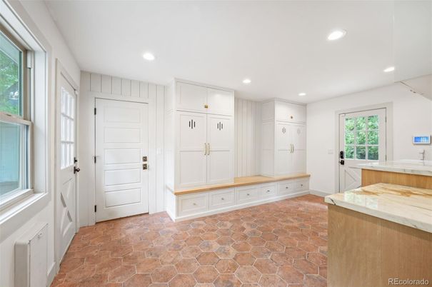 Interior, Recessed Lighting