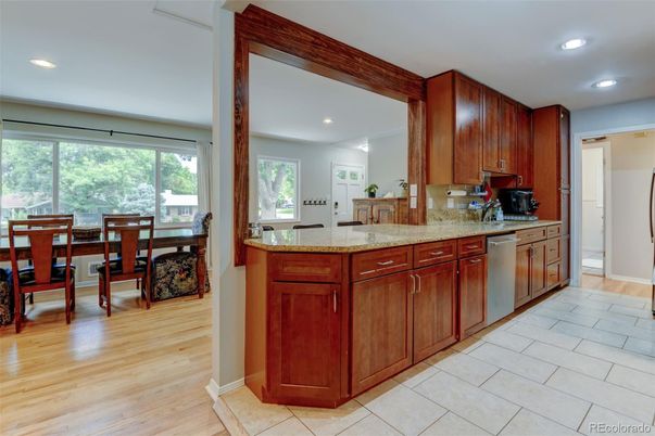 Dining room, Interior, Kitchen, Recessed Lighting, Wood Texture Flooring