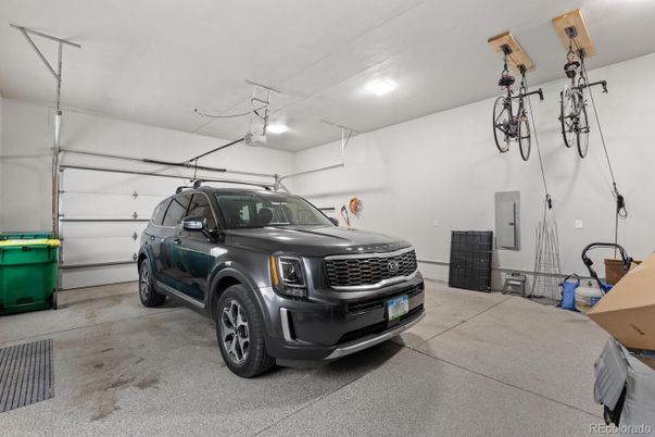 Garage, Interior