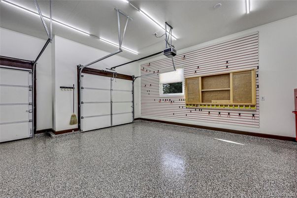 Garage, Interior