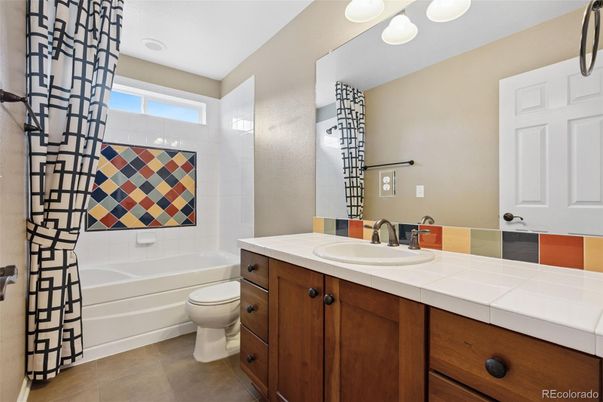 Bathroom, Interior, Tile Countertops