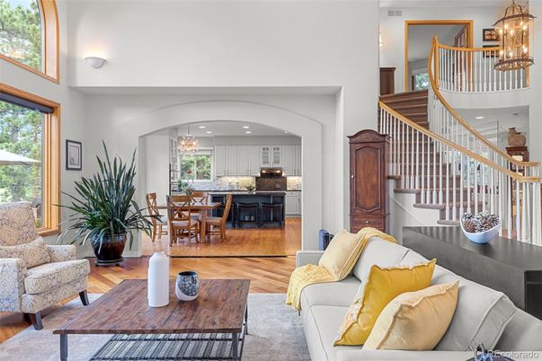 Chandelier, Dining room, Interior, Living room, Recessed Lighting, Wood Texture Flooring