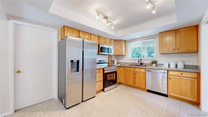 Interior, Kitchen, Stainless Steel Appliances