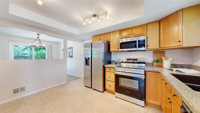 Interior, Kitchen, Pendant Lights, Stainless Steel Appliances