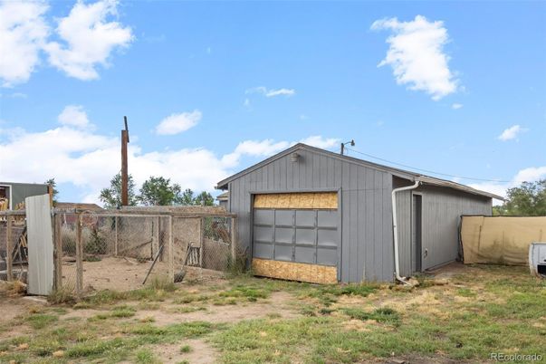 Backyard, Detached Garage, Exterior