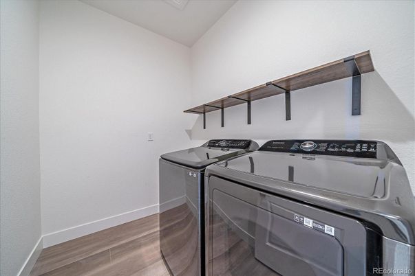 Interior, Washer, Wood Texture Flooring