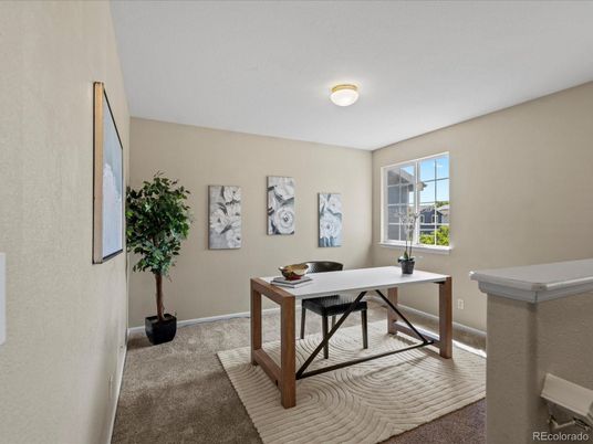 Home Office, Interior