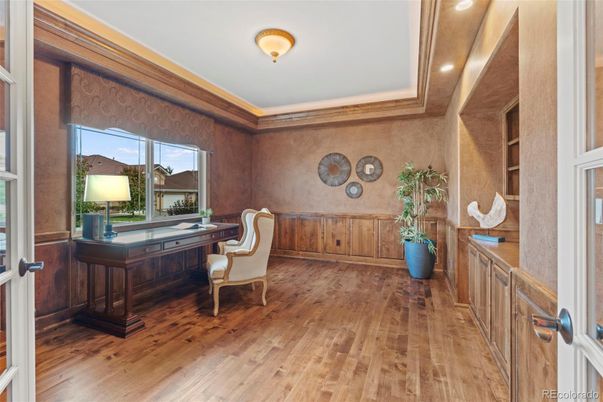 Home Office, Interior, Recessed Lighting, Wood Texture Flooring
