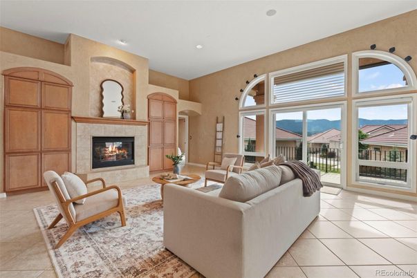 Fireplace, Interior, Living room, Recessed Lighting