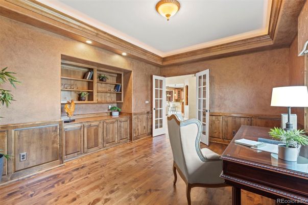Home Office, Interior, Recessed Lighting, Wood Texture Flooring