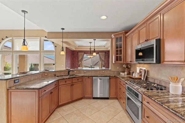 Interior, Kitchen, Pendant Lights, Recessed Lighting, Stainless Steel Appliances