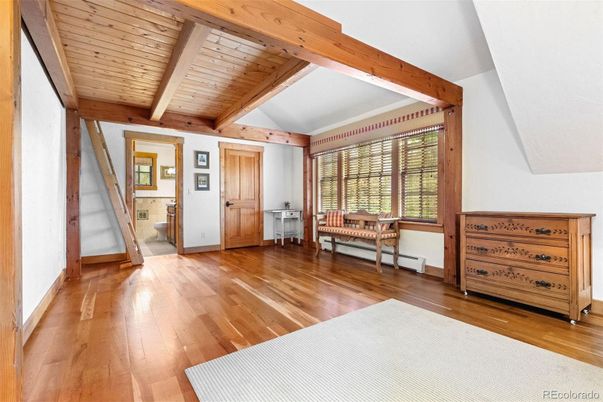 Empty room, Interior, Wooden Beams, Wooden Ceilings, Wood Texture Flooring