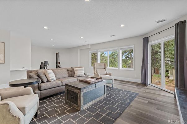 Interior, Living room, Recessed Lighting, Wood Texture Flooring