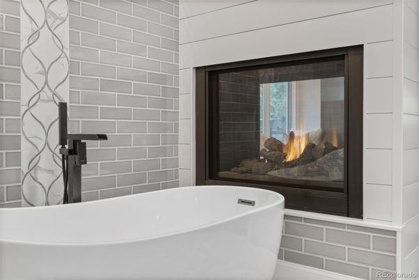 Bathroom, Free Standing Baths, Interior