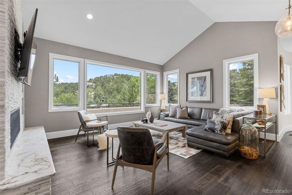 Fireplace, Interior, Living room, Pendant Lights, Recessed Lighting, Wood Texture Flooring