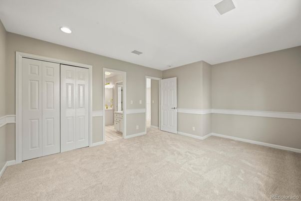 Bathroom, Empty room, Interior, Recessed Lighting
