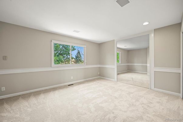 Empty room, Interior, Recessed Lighting