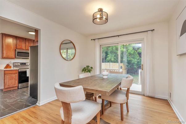 Dining room, Interior, Kitchen, Stainless Steel Appliances, Wood Texture Flooring