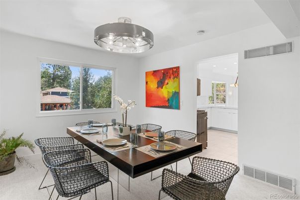 Dining room, Interior, Pendant Lights, Recessed Lighting