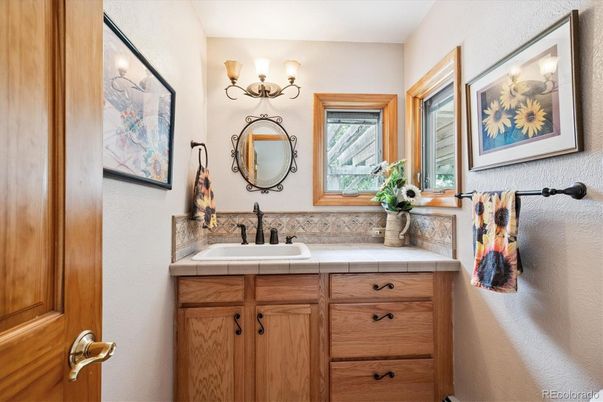 Bathroom, Interior, Tile Countertops