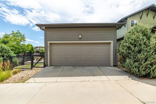 Detached Garage, Exterior