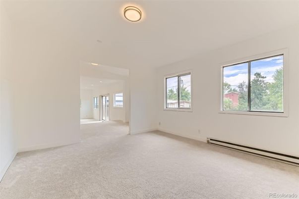 Empty room, Interior, Recessed Lighting