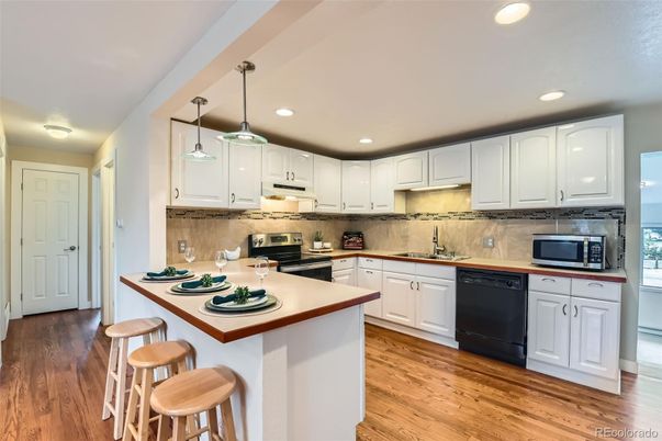 Interior, Kitchen, Pendant Lights, Recessed Lighting, Wood Texture Flooring