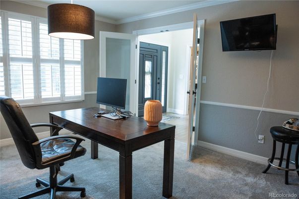 Home Office, Interior
