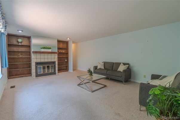 Fireplace, Interior, Living room, Recessed Lighting
