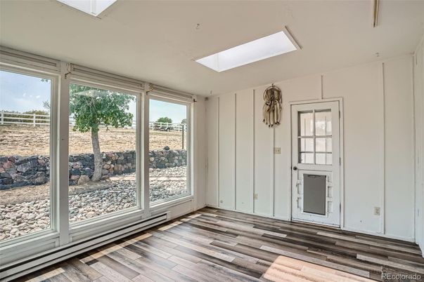 Empty room, Interior, Sun Room, Wood Texture Flooring