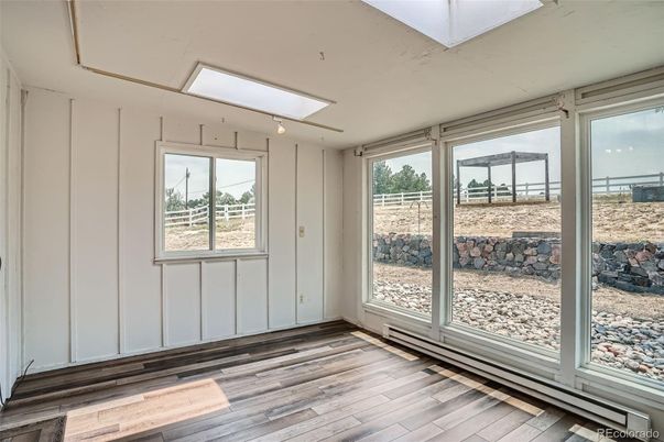 Empty room, Interior, Sun Room, Wood Texture Flooring