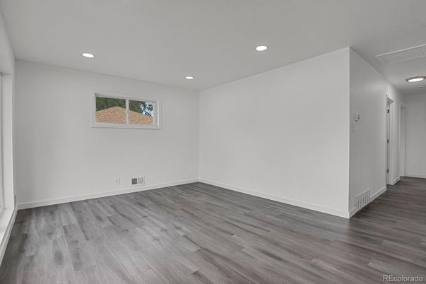 Empty room, Interior, Recessed Lighting, Wood Texture Flooring