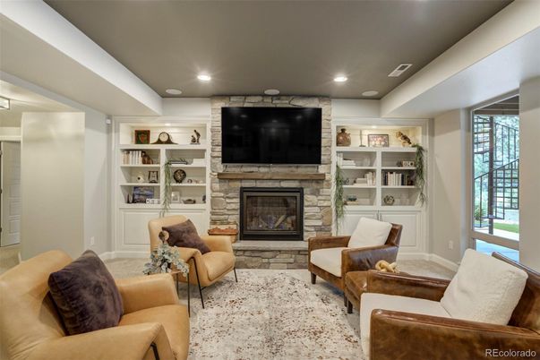 Fireplace, Interior, Living room, Recessed Lighting