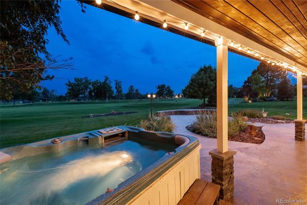Exterior, Hot Tub, Water