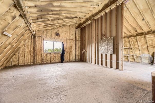 Empty room, Interior, Wooden Beams, Wooden Walls