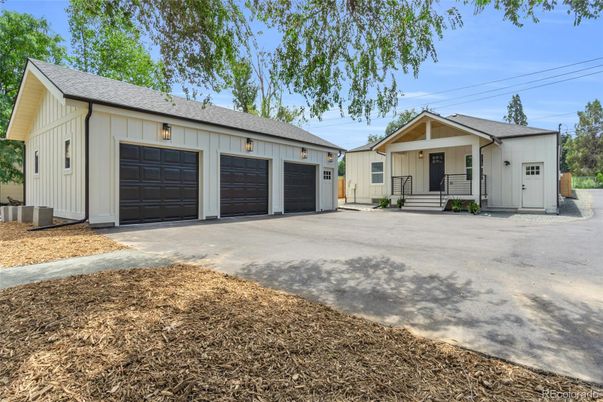 Attached, Detached Garage, Exterior, Facade, Ranch