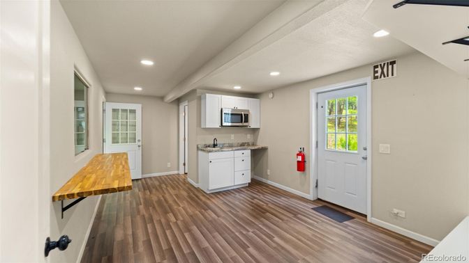 Interior, Kitchen, Recessed Lighting, Wood Texture Flooring