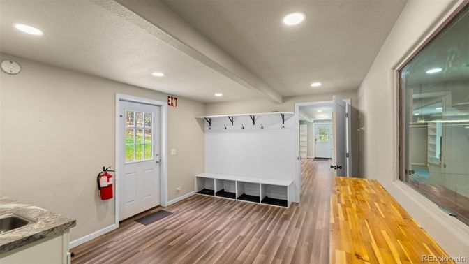 Interior, Recessed Lighting, Wood Texture Flooring