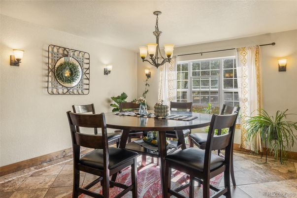 Chandelier, Dining room, Interior