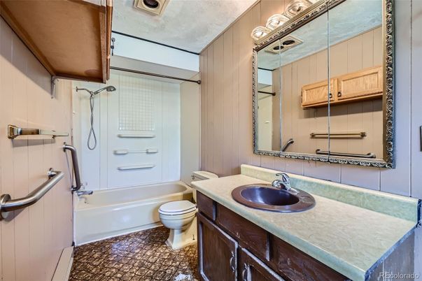 Bathroom, Interior