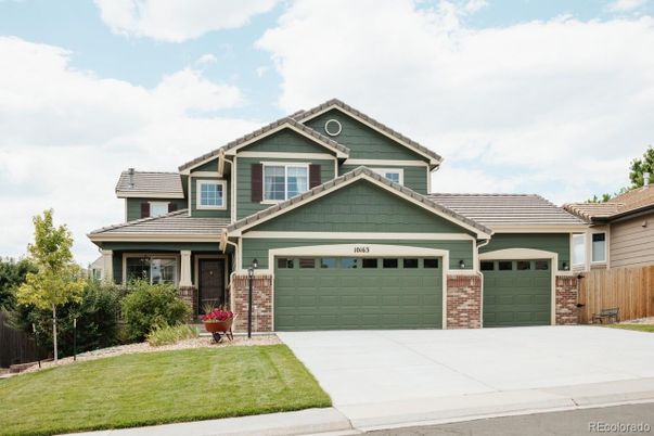 Attached, Exterior, Facade, American Craftsman